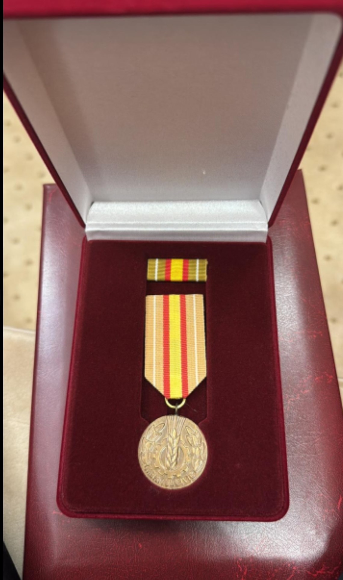 Moldova Prezidenti soydaşımızı medal ilə təltif edib - FOTOLAR